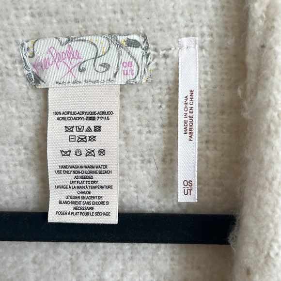 Free People Shawl - Picture 2 of 5